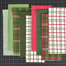 Load image into Gallery viewer, Team Santa Reindeer Red Throw Quilt Kit