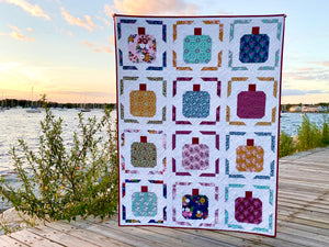 Pumpkin Pop Quilt Pattern by Mandi Persell of Sewcial Stitch-PDF PATTERN