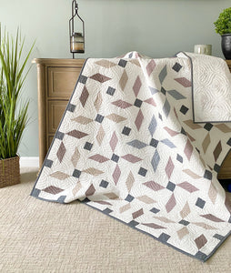 Propeller Quilt Pattern by Mandi Persell of Sewcial Stitch-PDF PATTERN