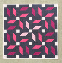 Load image into Gallery viewer, Propeller Quilt Pattern by Mandi Persell of Sewcial Stitch-PDF PATTERN