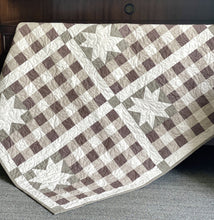 Load image into Gallery viewer, Plaid Flag Quilt Pattern by Mandi Persell of Sewcial Stitch-PAPER PATTERN