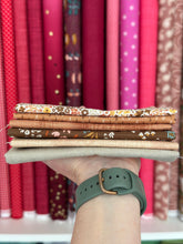 Load image into Gallery viewer, Brown Fat Quarter Destash Bundle-6 FQ&#39;s