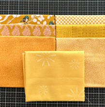 Load image into Gallery viewer, Yellow Fat Quarter Destash Bundle-7 FQ&#39;s