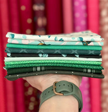 Load image into Gallery viewer, Green Fat Quarter Destash Bundle-10 FQ&#39;s