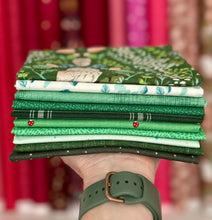 Load image into Gallery viewer, Green Fat Quarter Destash Bundle-10 FQ&#39;s