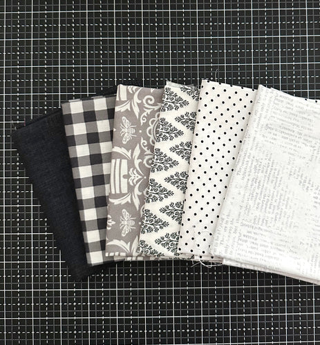 Black and White Fat Quarter Destash Bundle-5 FQ's