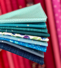 Load image into Gallery viewer, Blue Fat Quarter Destash Bundle-9 FQ&#39;s
