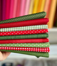 Load image into Gallery viewer, Team Santa Reindeer White Throw Quilt Kit