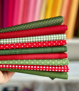 Team Santa Reindeer White Throw Quilt Kit