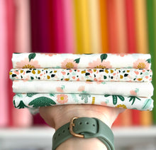 Load image into Gallery viewer, Low Volume Hibiscus Fat Quarter Bundle by Simple Simon and Co for Riley Blake Designs