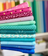 Load image into Gallery viewer, Seaside Fat Quarter Bundle by Sewcial Stitch