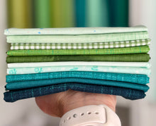Load image into Gallery viewer, DESTASH Fat Quarter Bundle #2
