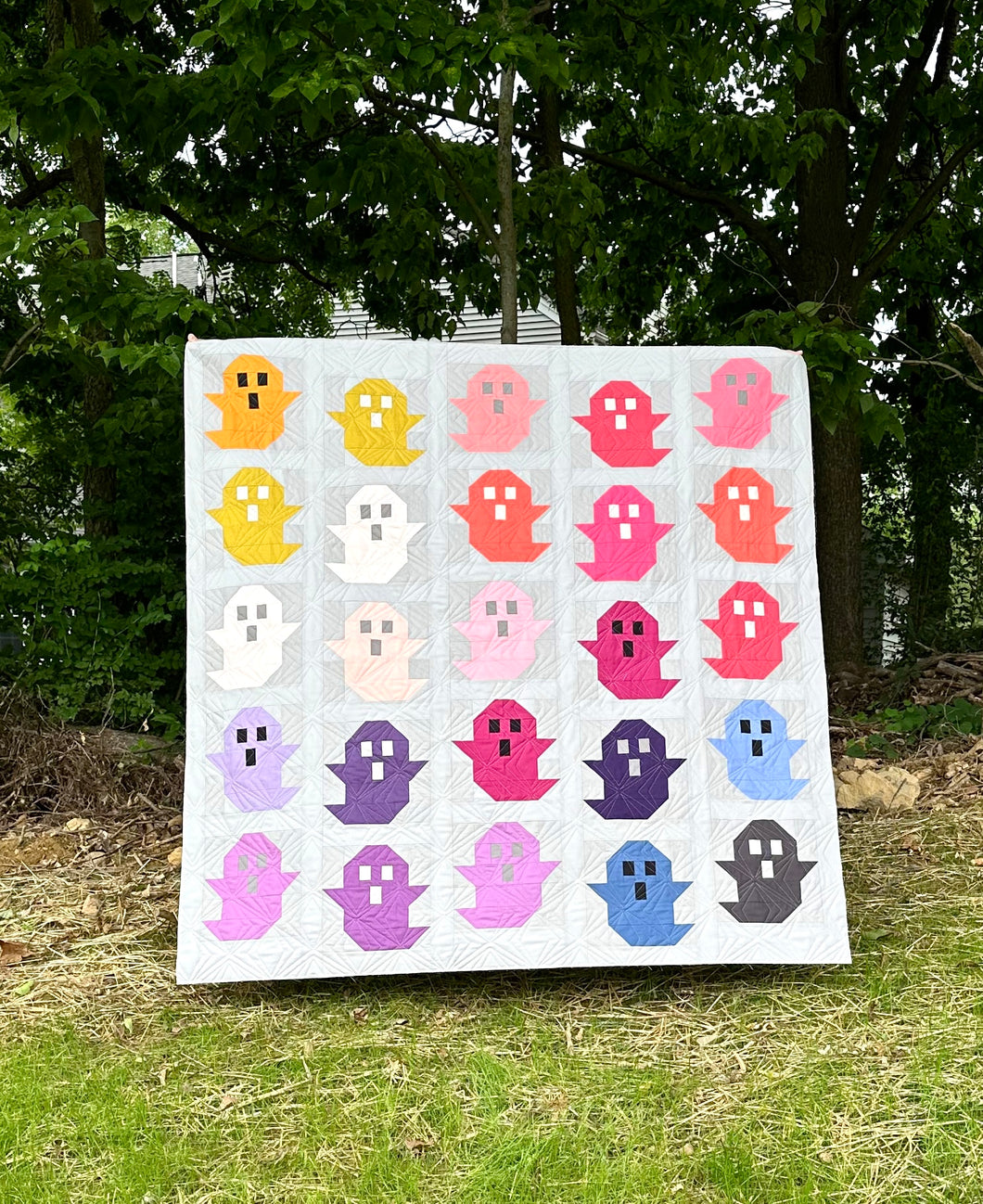 Multicolored Ghost Quilt Kit by Sewcial Stitch, Throw Size