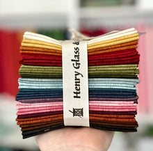 Load image into Gallery viewer, Timeless Linen Rainbow Fat Quarter Bundle By Henry Glass